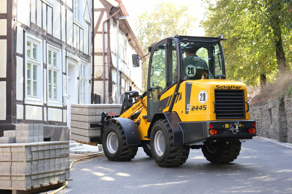 Schäffer Radlader 2445