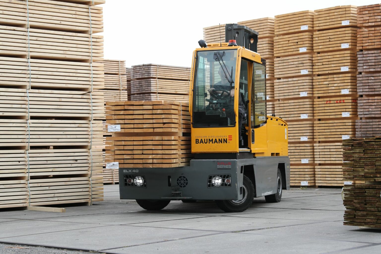 Baumann Seitenstapler ELX40
